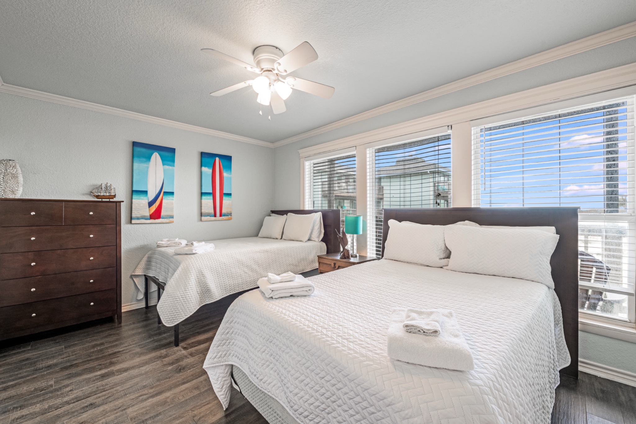 Beachhead 502 bedroom