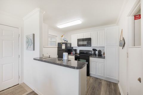Beachhead 502 living and dining