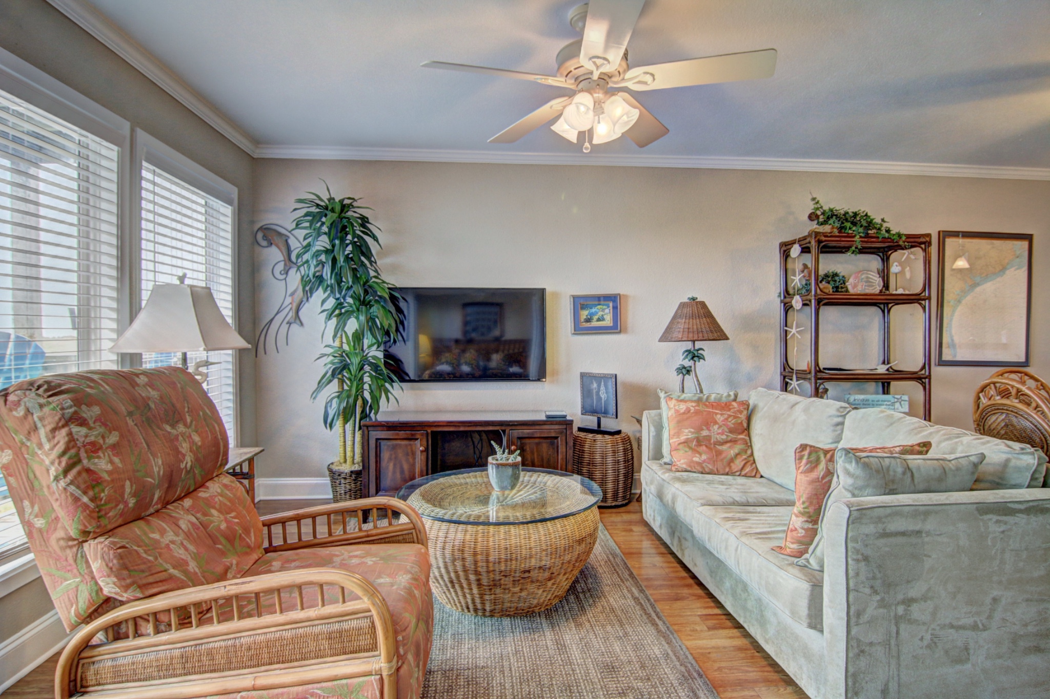 Beachhead 503 living room