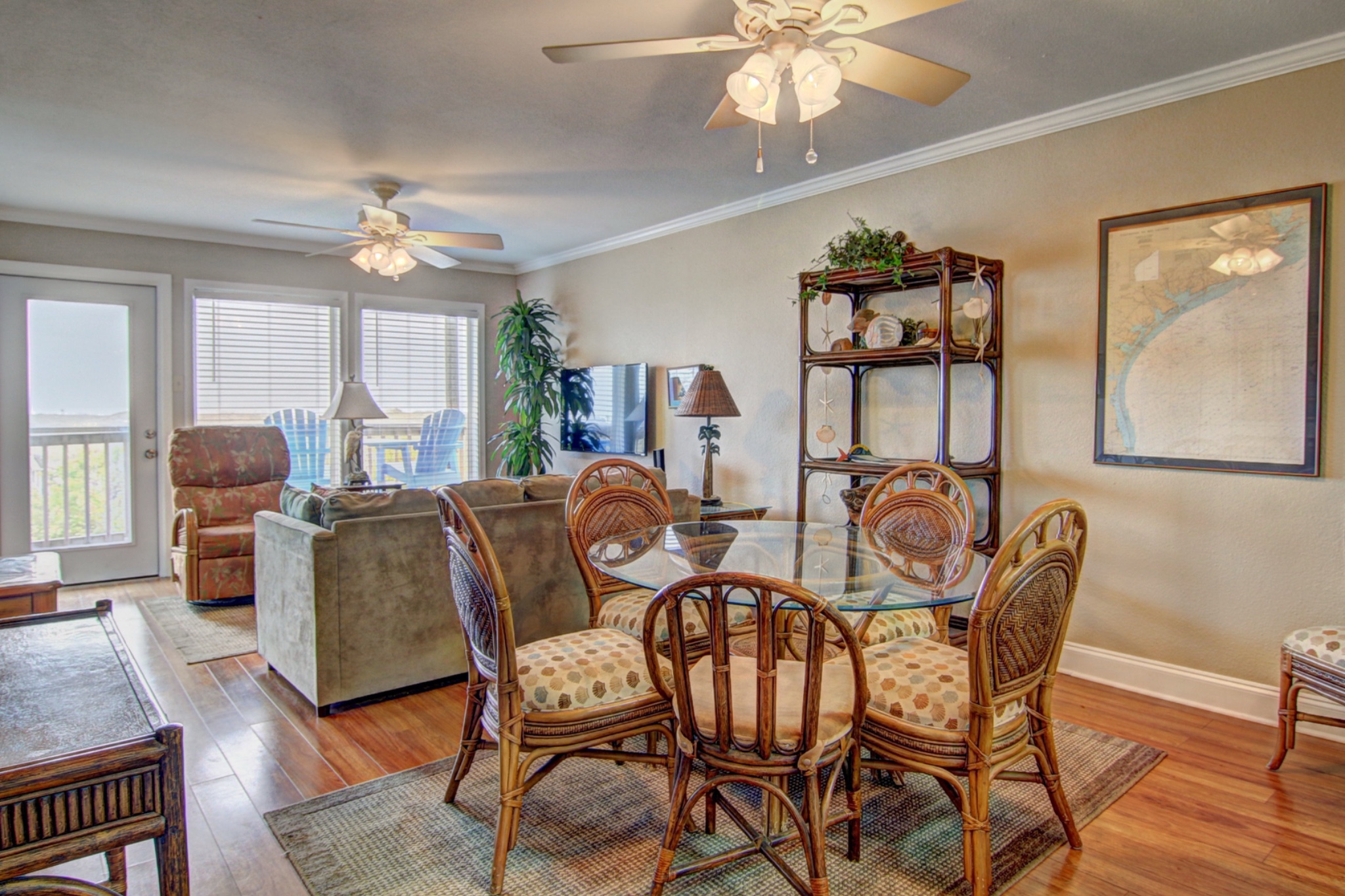 Beachhead 503 dining and living area